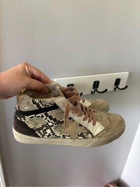 Womens ShuShop high tops